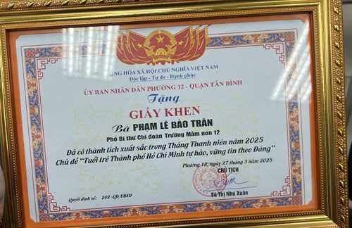 Phó bí thư Phạm Lê Bảo Trân - Chi đoàn trường Mầm non 12 đã có thành tích xuất sắc trong Tháng Thanh niên năm 2025. Chủ đề  Tuổi trẻ Thành phố Hồ Chí Minh tự hào, vững tin theo Đảng .